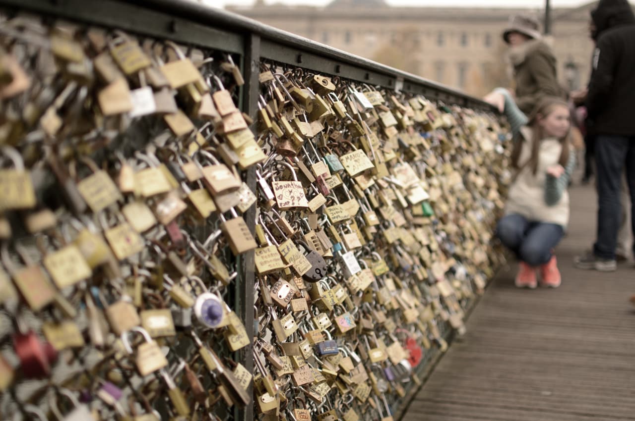 Debate Over 'Love Locks' On Paris Bridges Here & Now
