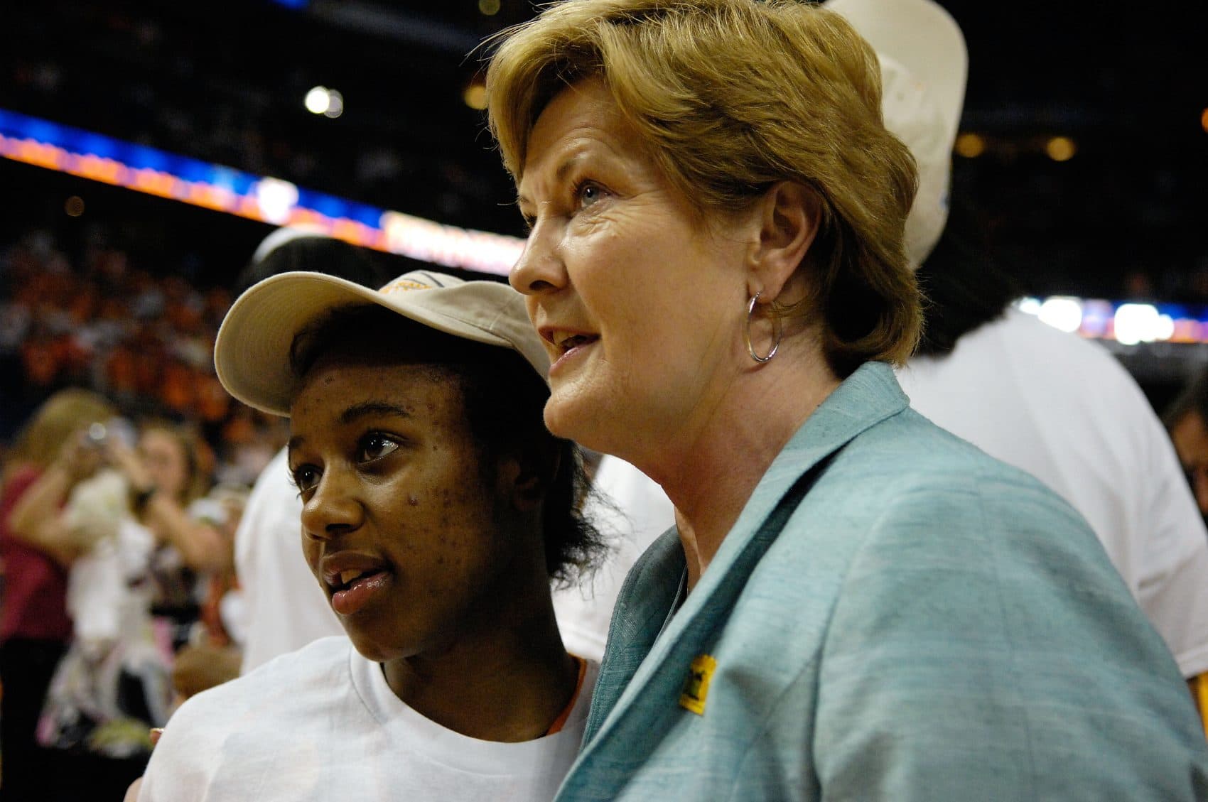 Legendary Women's Basketball Coach Pat Summitt Dies | Here & Now