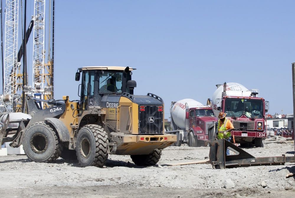 Construction begins in Everett. (Joe Difazio for WBUR)