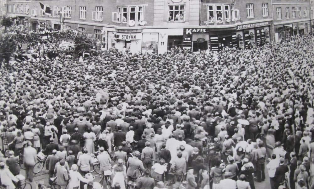 People gathered outside of Andersen's home after she returned from winning gold at the 1948 Olympics. (Courtesy of Greta Andersen)