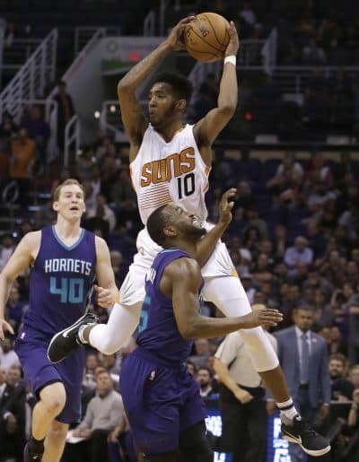 Derrick Jones Jr. (10) steals the ball in an NBA game, Thursday, March 2, 2017.(Rick Scuteri/AP)