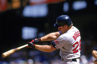 Wade Boggs was a five-time batting champion ... and a "survivalist." (Gary Newkirk/Gettyimages)