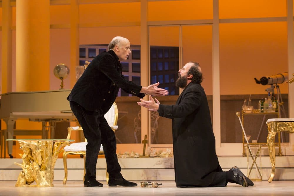 Frank Wood as Orgon and Brett Gelman as Tartuffe. (Courtesy T. Charles Erickson/Huntington Theatre Company)