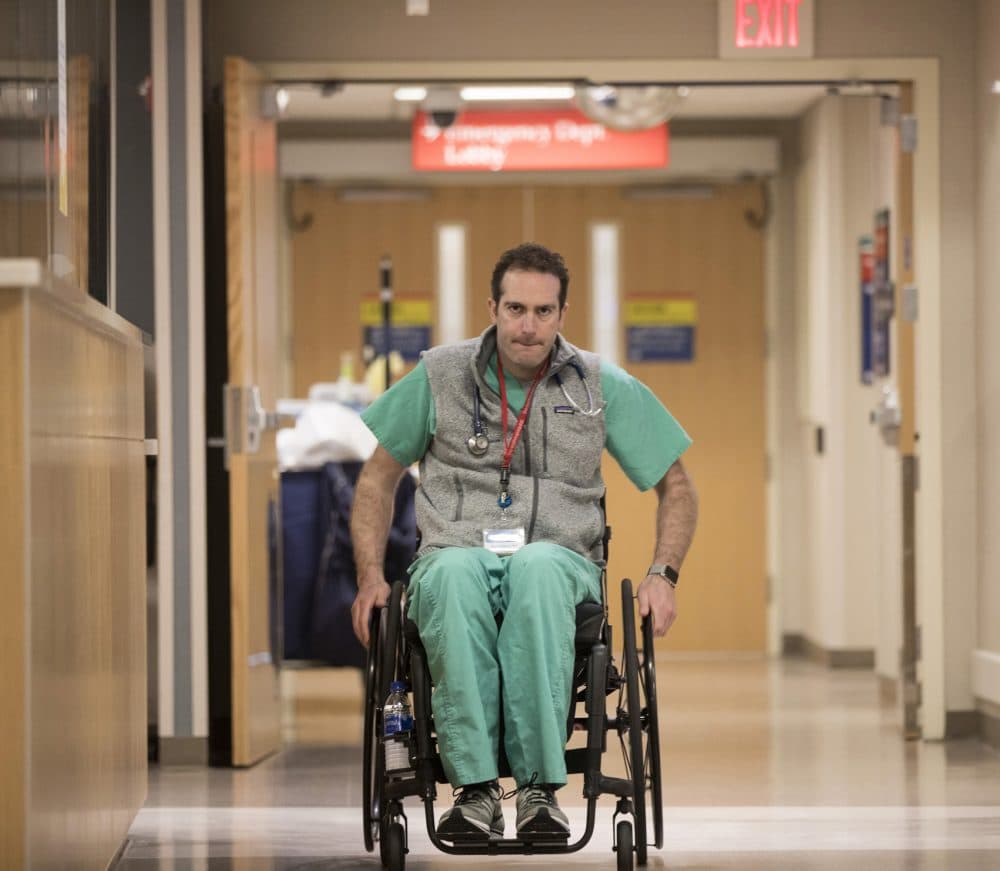 A Bike Accident Left This Er Doctor Paralyzed Now He S Back At