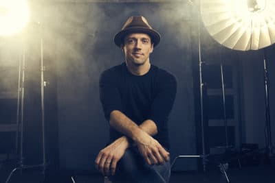 Singer-songwriter Jason Mraz. (Courtesy Justin Bettman via Atlantic Records)
