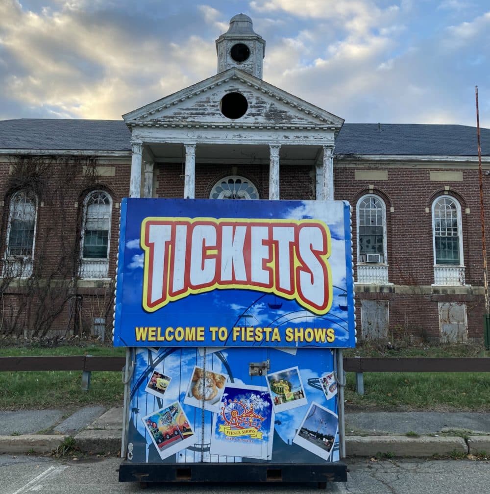 A Holiday Light Show In Waltham Obscures A Devastating History