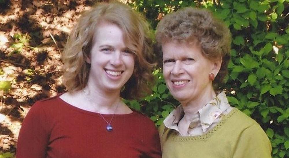 Tracy Strauss with her mom on Mother's Day, 2007. (Courtesy)