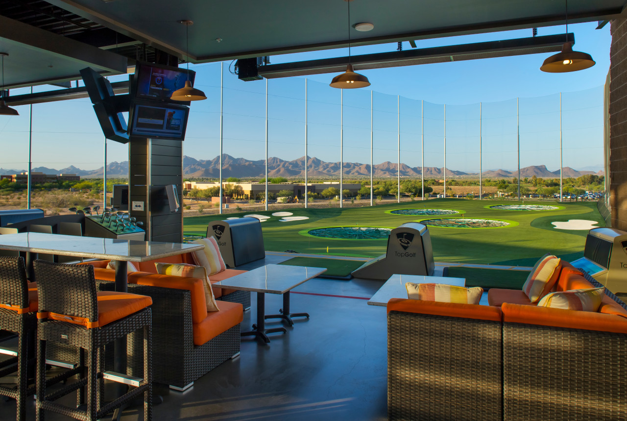 As Traditional Golf Courses Shutter, Topgolf Draws Crowds ...