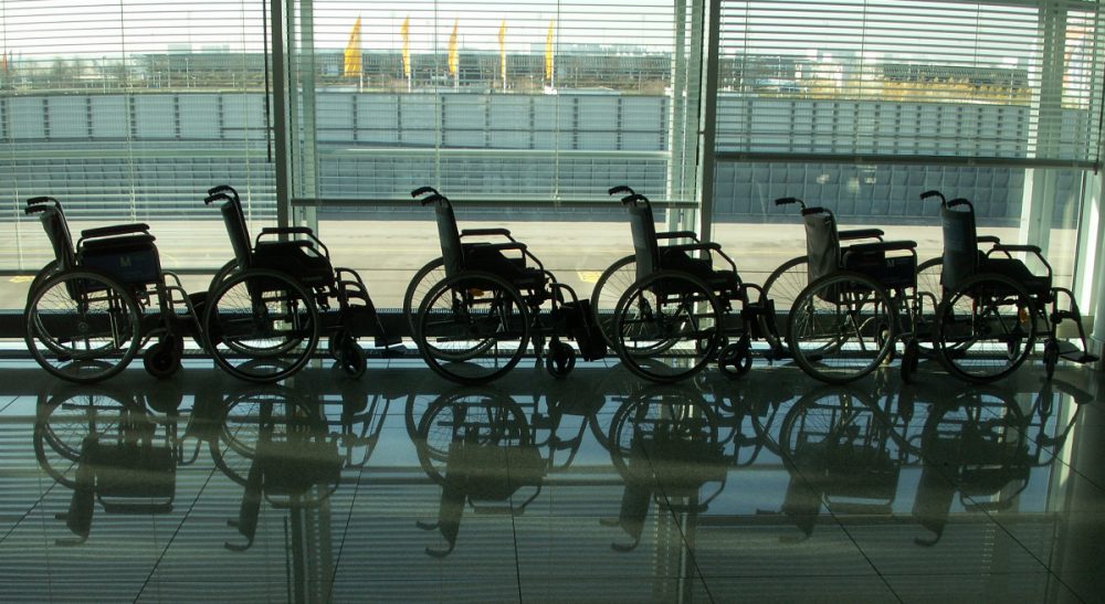 Two brothers, one of them disabled, get by on the kindness of strangers. (Daniel Lobo/flickr)