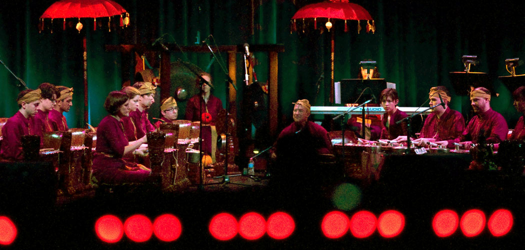 Gamelan Galak Tika lead by Evan Ziporyn. (Martin Eisert)