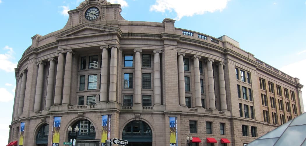 Boston's South Station. (Michael Hicks/Flickr)