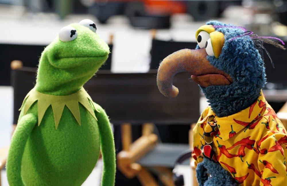 Kermit the Frog speaks to Gonzo the Great in a scene from ABC's "The Muppets." (Eric McCandless/ABC)