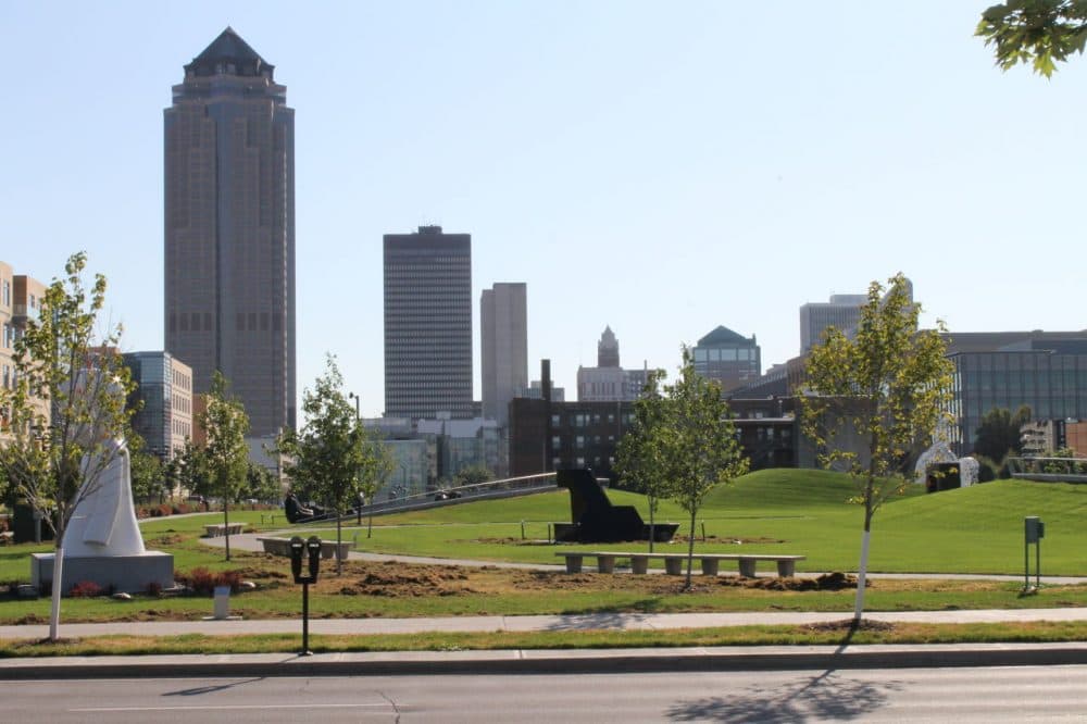 The Pappajohn Sculpture Park in Des Moines' Western Gateway Park plays host to the Des Moines Arts Festival. (Dsmspence/Wikimedia Commons)