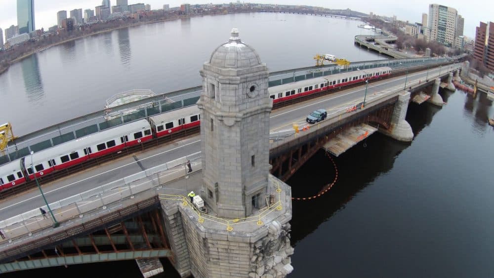 An aerial view of the Longfellow Bridge (Mass DOT)