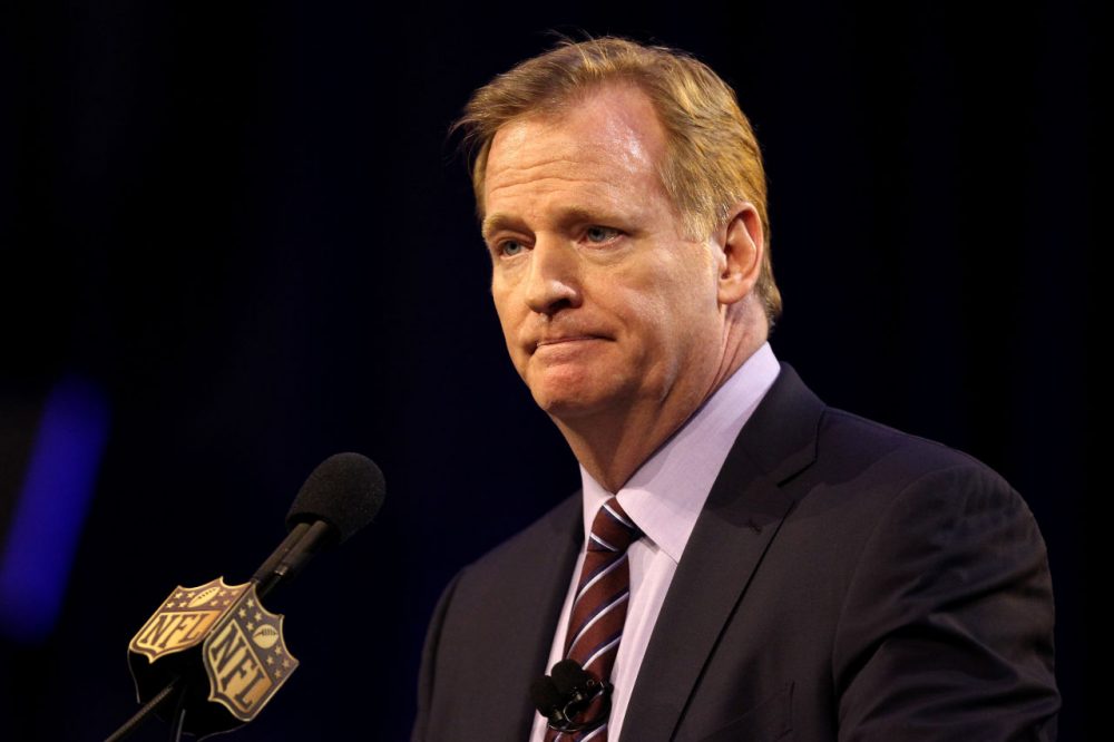 SAN FRANCISCO, CA - FEBRUARY 05: NFL Commissioner Roger Goodell speaks during a press conference prior to Super Bowl 50 at the Moscone Center West on February 5, 2016 in San Francisco, California. (Photo by Mike Lawrie/Getty Images)
