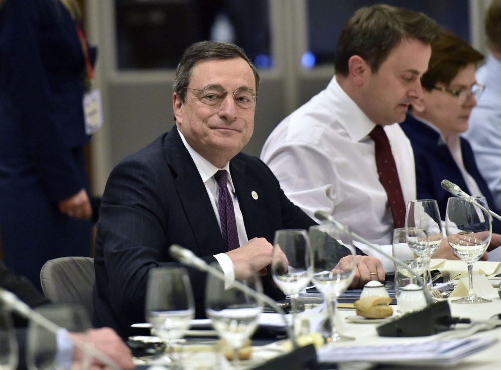 European Central Bank President Mario Draghi attends a European Union (EU) heads of state dinner during an EU summit in Brussels on February 19, 2016.
EU leaders on February 19 agreed on a deal on British Prime Minister David Cameron's controversial reform demands to keep his country in the EU, Lithuania's president said. The agreement comes after two days and nights of haggling with European leaders at a Brussels summit. / AFP / POOL / Martin Meissner (Photo credit should read MARTIN MEISSNER/AFP/Getty Images)