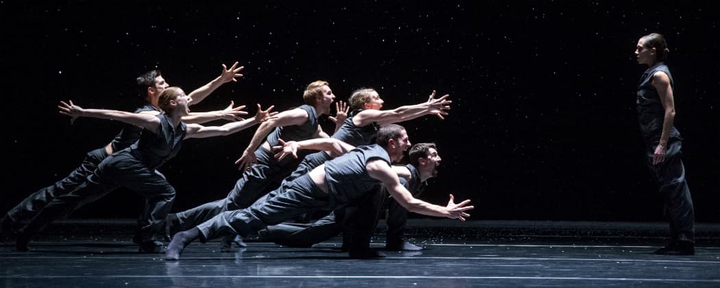 Hubbard Street Dance Chicago performing "Solo Echo." (Courtesy Todd Rosenberg.)