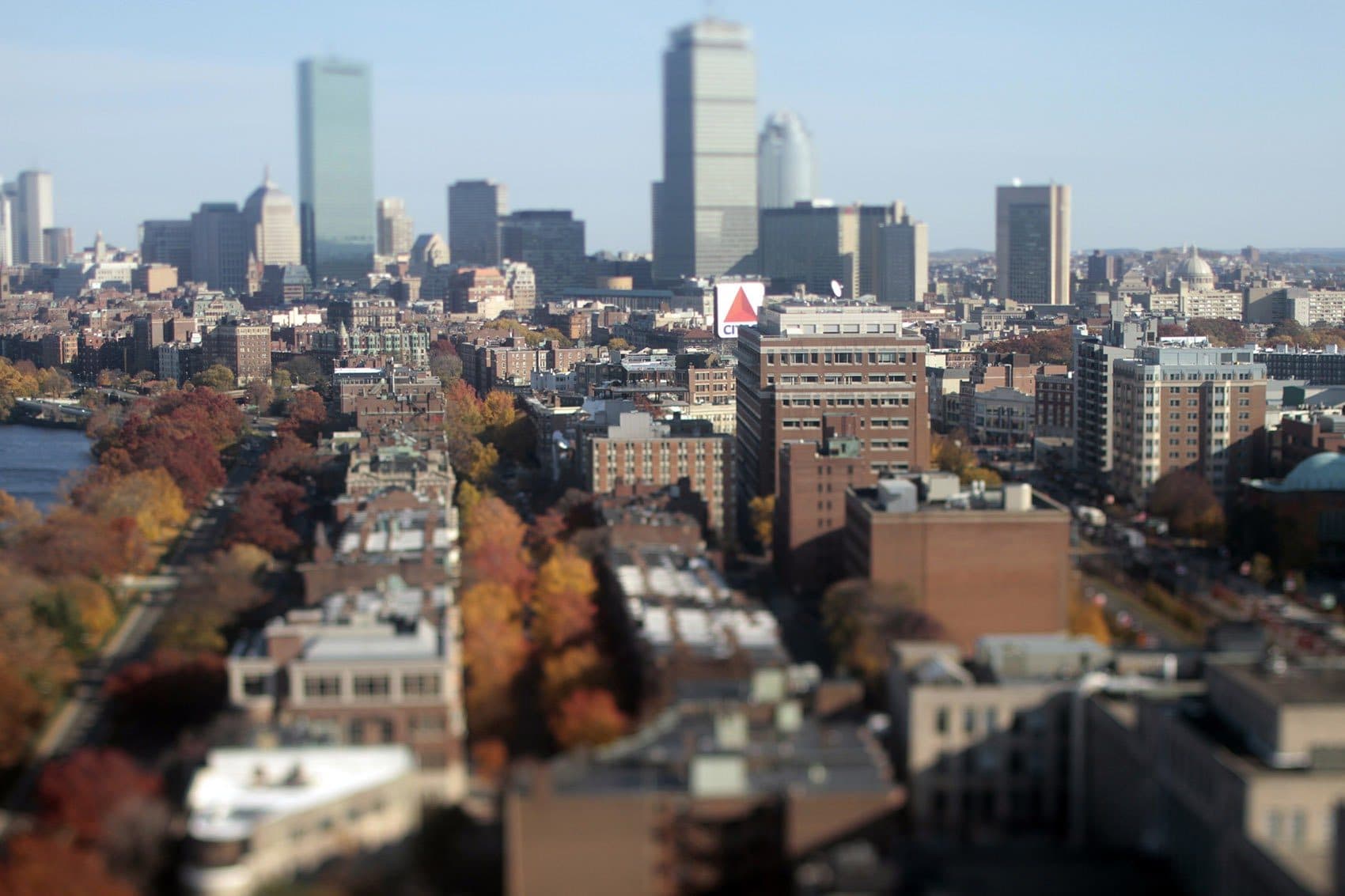 is-it-a-landmark-boston-commission-weighs-citgo-sign-wbur-news