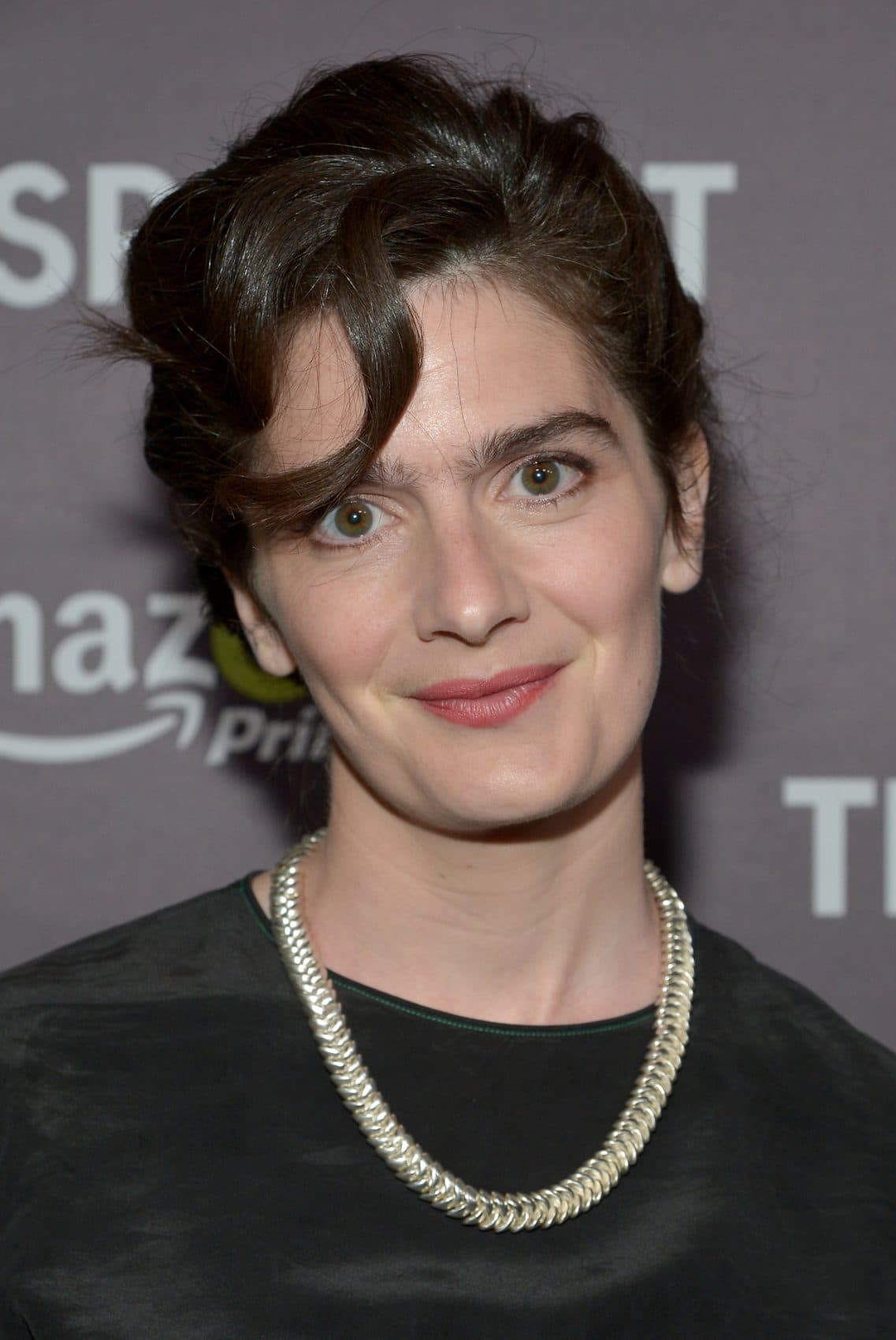 Three Mothers One Bond With Gaby Hoffmann Modern Love