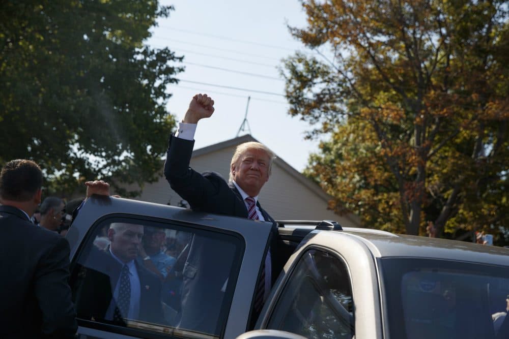 Republican presidential candidate Donald Trump waves during a visit to the Canfield Fair, Monday, Sept. 5, 2016, in Canfield, Ohio. (Evan Vucci/AP)