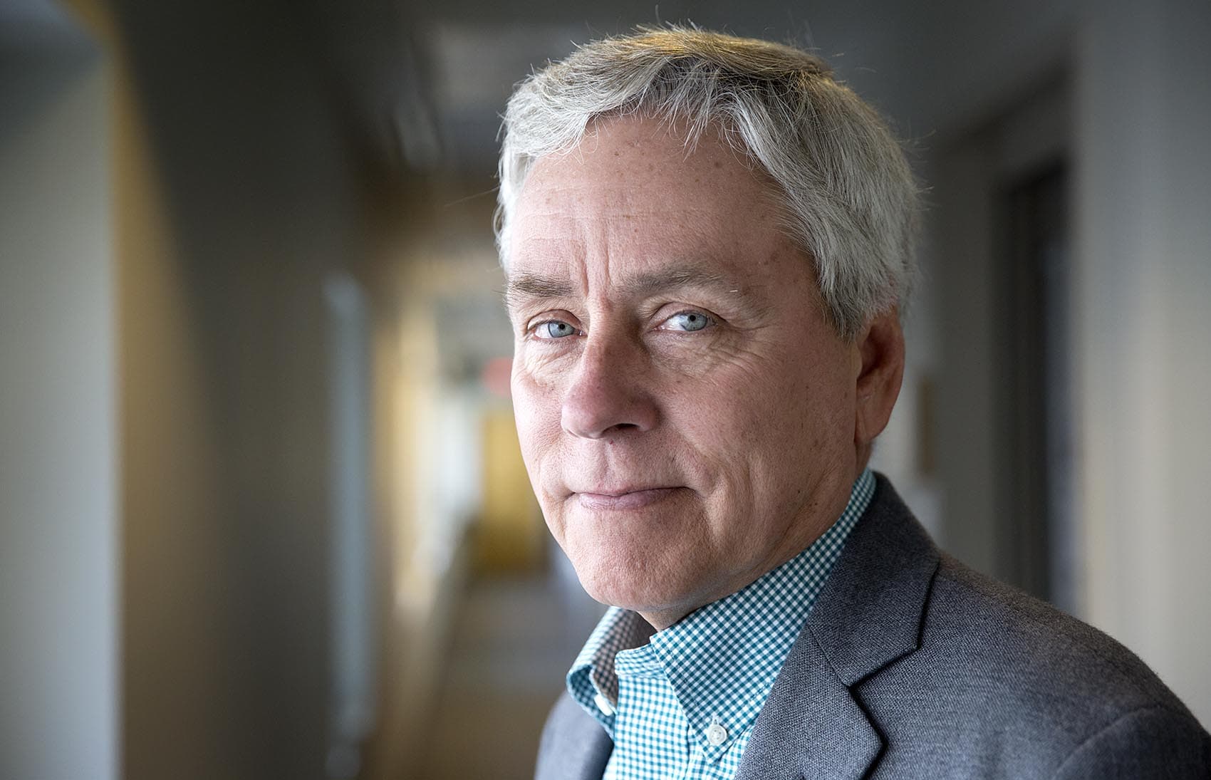 Florida Continues To Inspire Carl Hiaasen In New Novel 'Razor Girl
