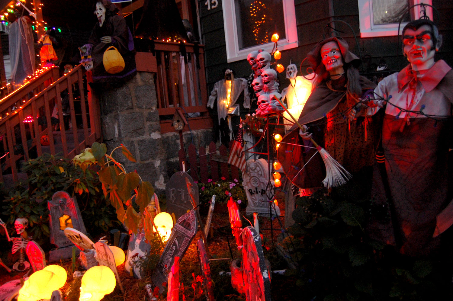 Where To Find The Creepiest Halloween Decorations Around Boston The ARTery