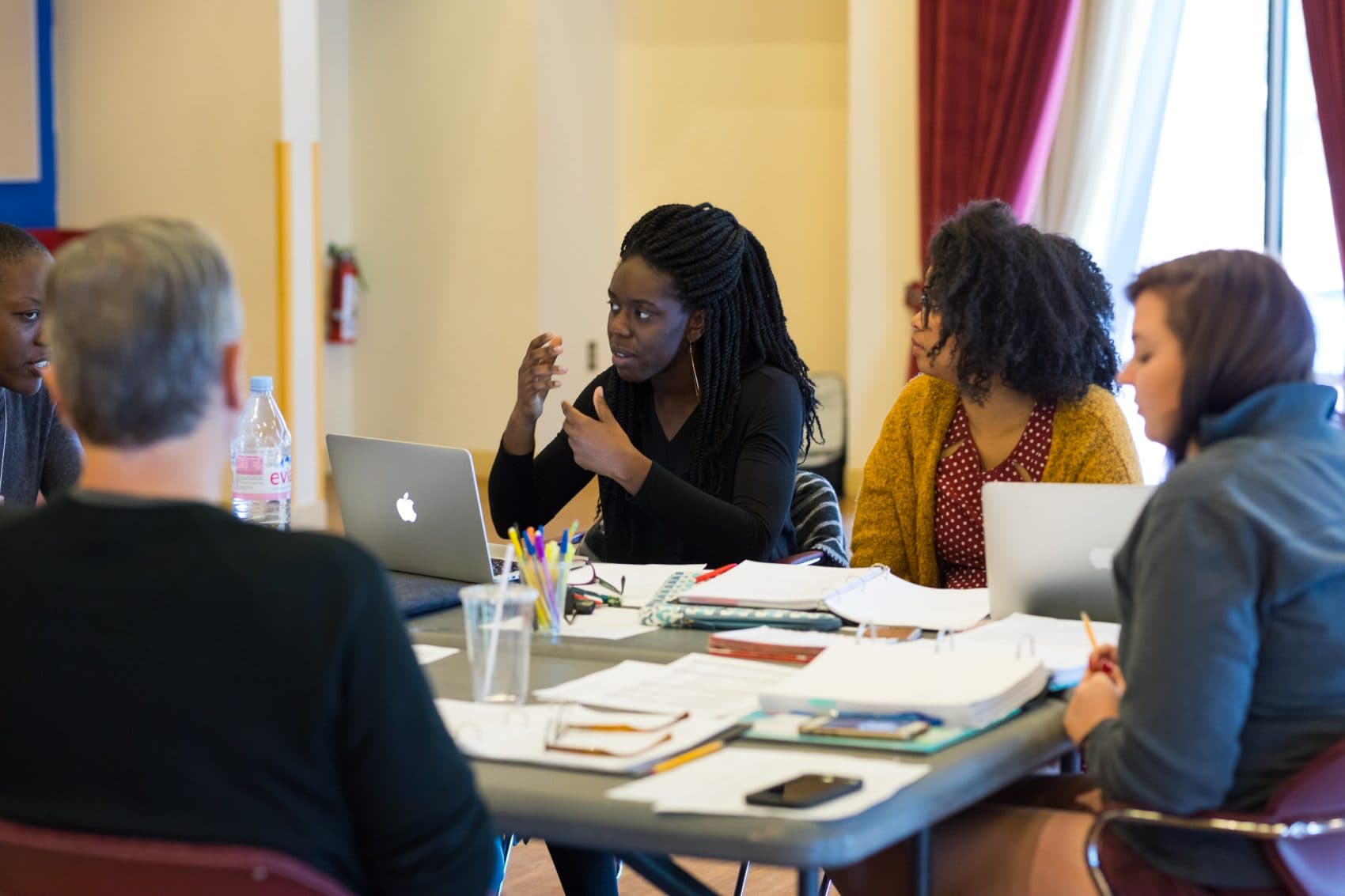 Obehi Janice working on her play "Ole White Sugah Daddy" with dramaturg Phaedra Michelle Scott and others. (Courtesy Maggie Hall Photography)