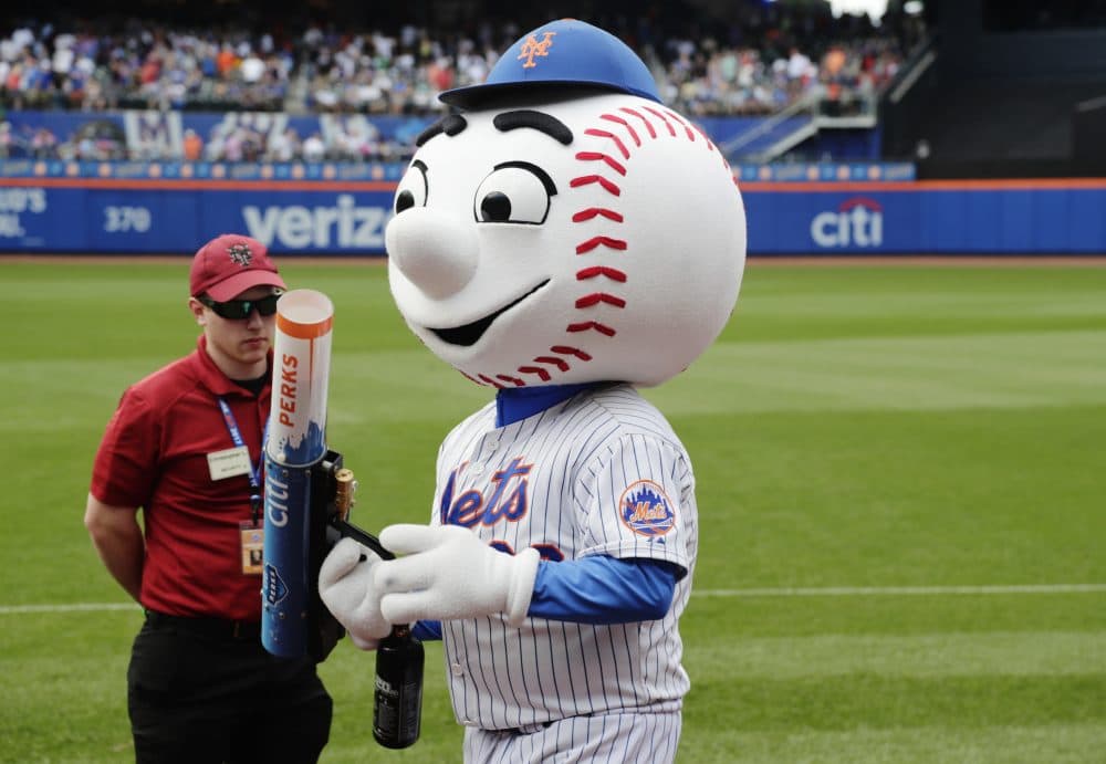 3 Stories: Back Pain, Olympics 2024/2028, Mr. Met's Middle ...