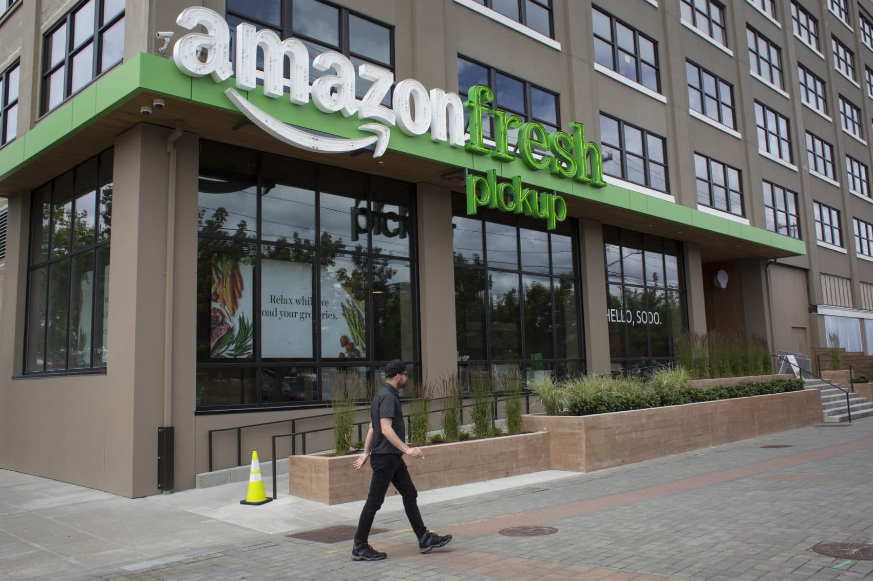 what-s-next-for-whole-foods-and-amazon-shoppers-here-now