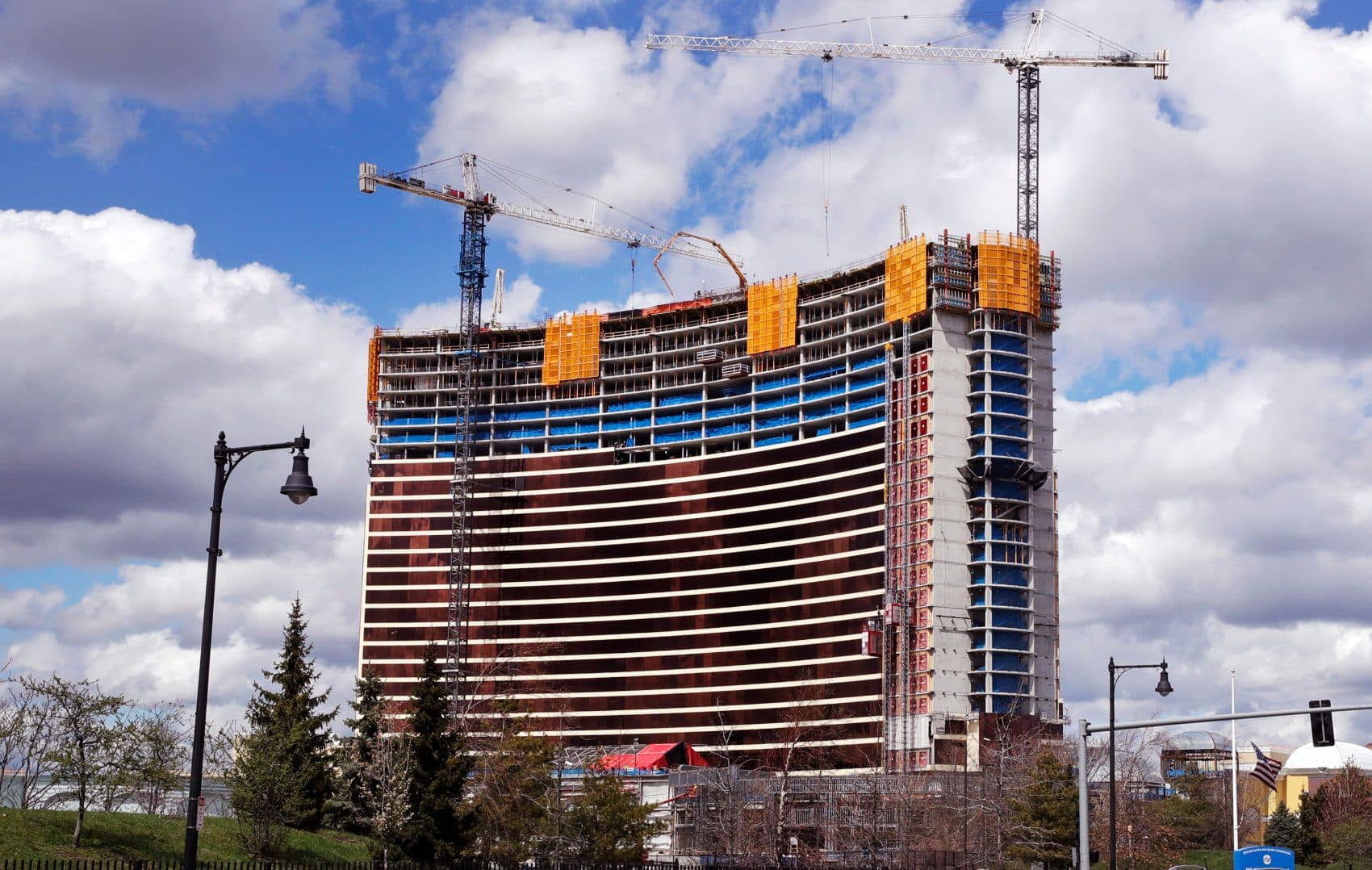 encore casino everett opening host