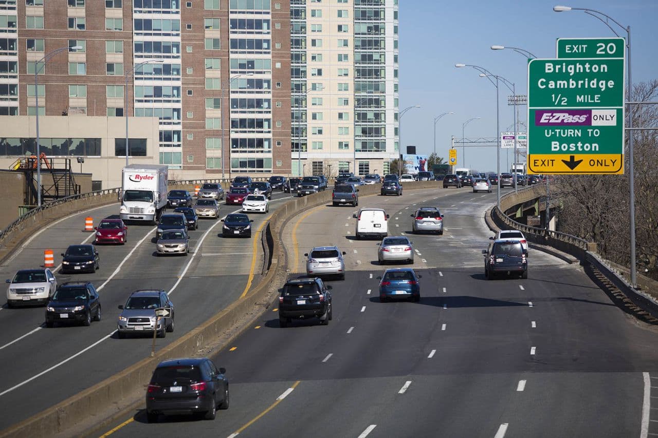 Morning traffic on the Mass Pike (Jesse Costa/WBUR)