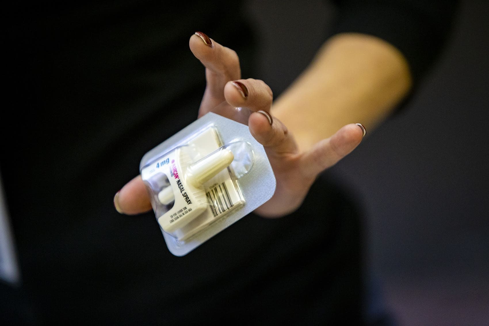 B.C. physician fingers naloxone to sellers, rents bus to get customers to care