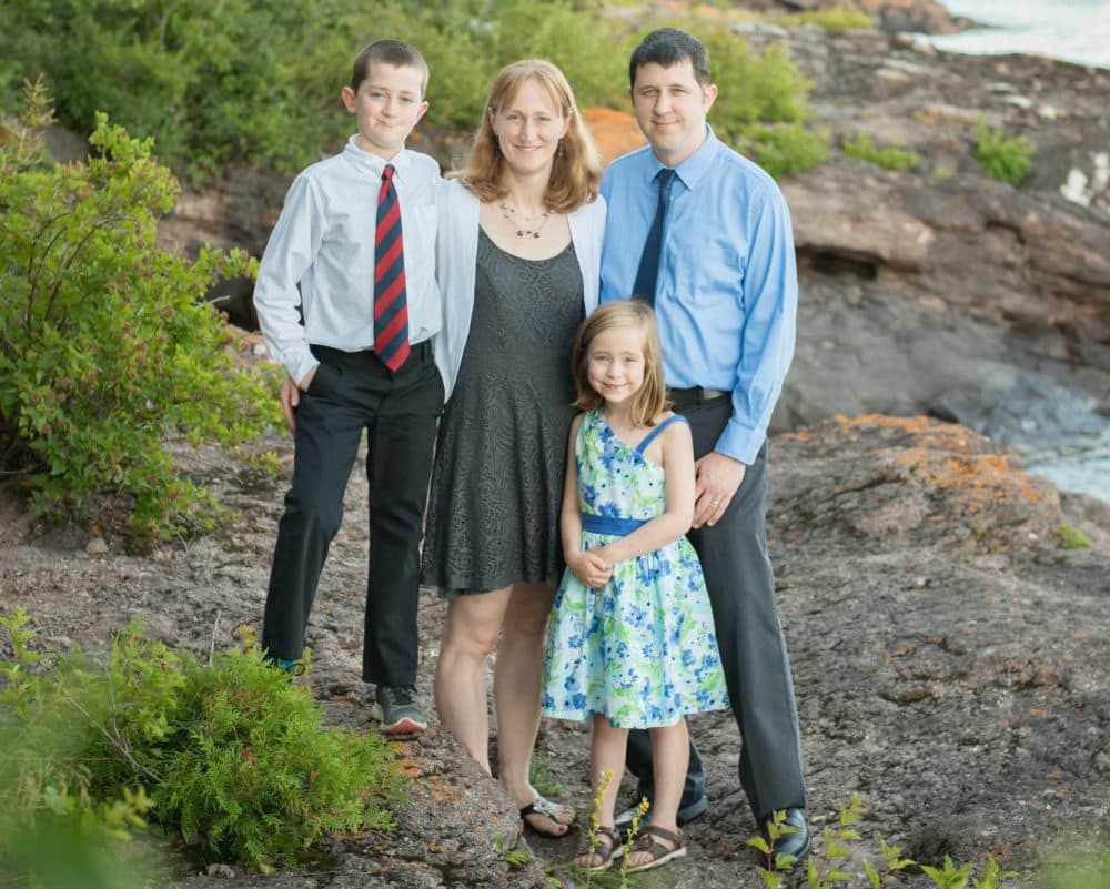 Betsy and Chris Davie with their children Nathan and Julia (Courtesy of Jess Oullis/Oullis Photography)
