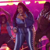Lizzo performs "Juice" at the MTV Movie and TV Awards on June 15, 2019. (Chris Pizzello/Invision/AP)