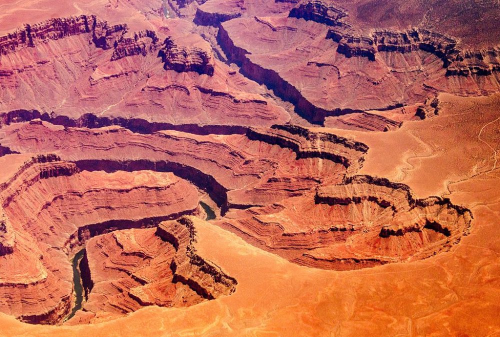 Uma fotografia aérea do Grand Canyon no Arizona tirada a 1 de Julho de 2013 a cerca de 30.000 pés. (Joe Klamar/AFP/Getty Images)