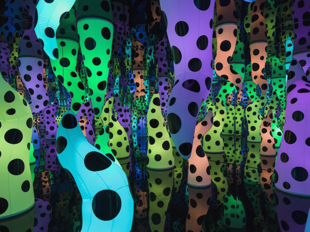 Yayoi Kusama, "LOVE IS CALLING," 2013. (Courtesy David Zwirner, New York; Ota Fine Arts, Tokyo/Singapore/Shanghai; Victoria Miro, London/Venice)