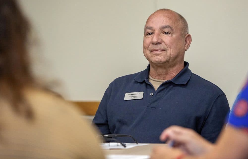 Luis Hernandez, chair of the school's board of trustees, at a meeting to discuss models for Hampshire College's academic program (Robin Lubbock/WBUR)