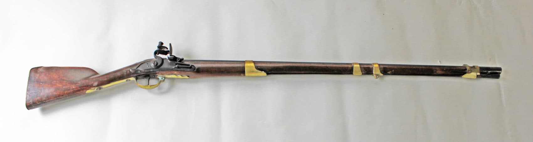 Musket That Fired 1st Shot In Battle Of Bunker Hill Up For Auction Wbur News - battle of bunker hill roblox