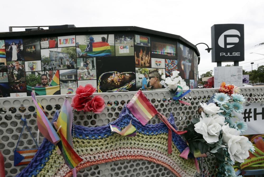 An outside view of the Pulse nightclub temporary memorial. (John Raoux/AP)