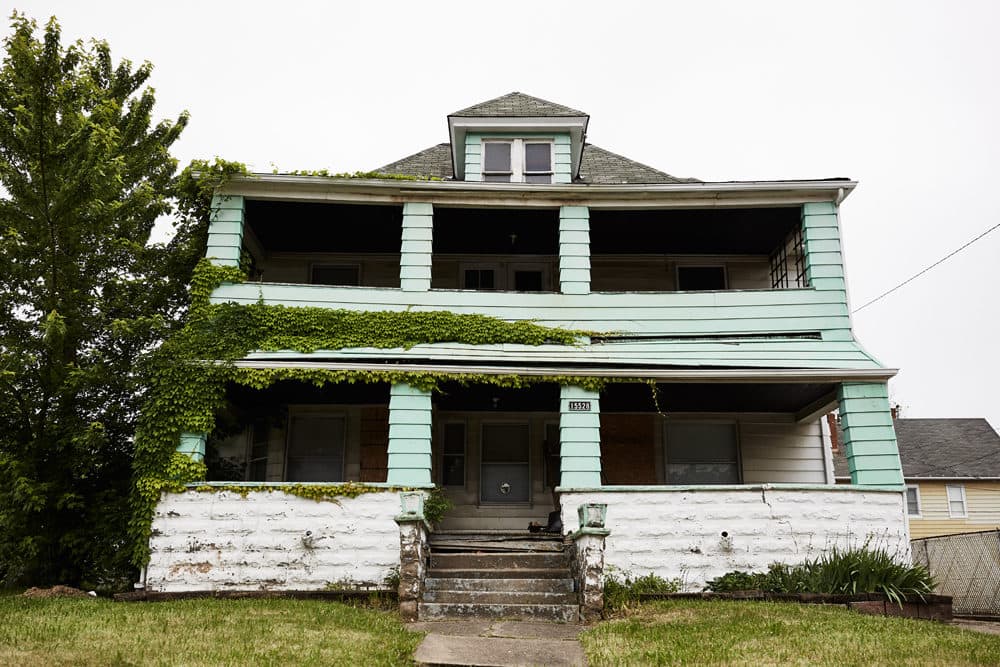 Zombie Homes Haunt Cleveland Neighborhood A Decade After