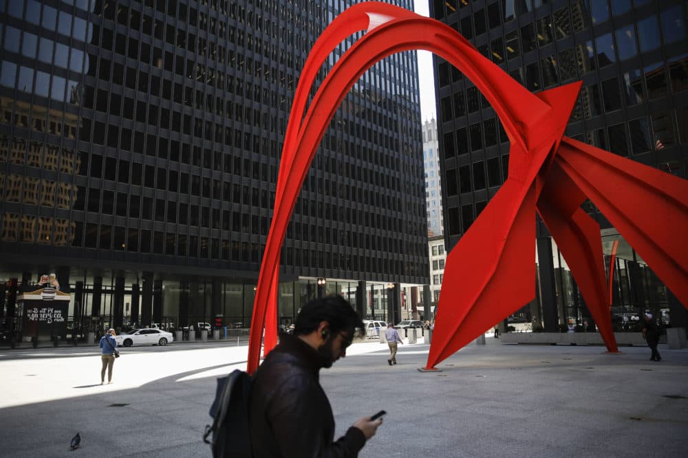 The Flamingo sculpture in Chicago's Federal Plaza. (Jose M. Osorio/Chicago Tribune)