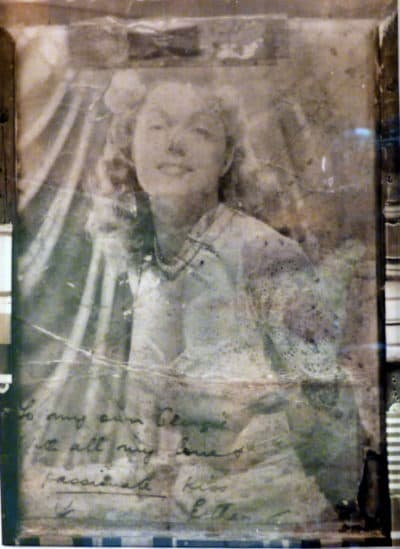 A close-up of the photo Captain Stevenson signed over to Lindsay Brand. (Courtesy Australia's Department of Defence)