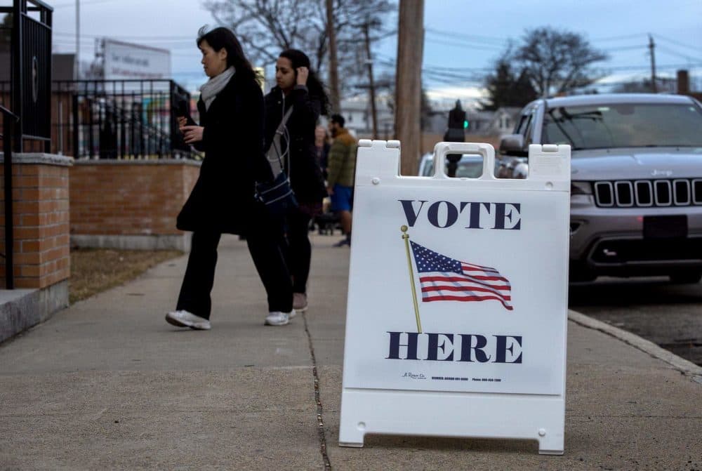 As evening approaches voters continue to make their way to this Watertown polling station on Bigelow Ave. (Robin Lubbock/WBUR)