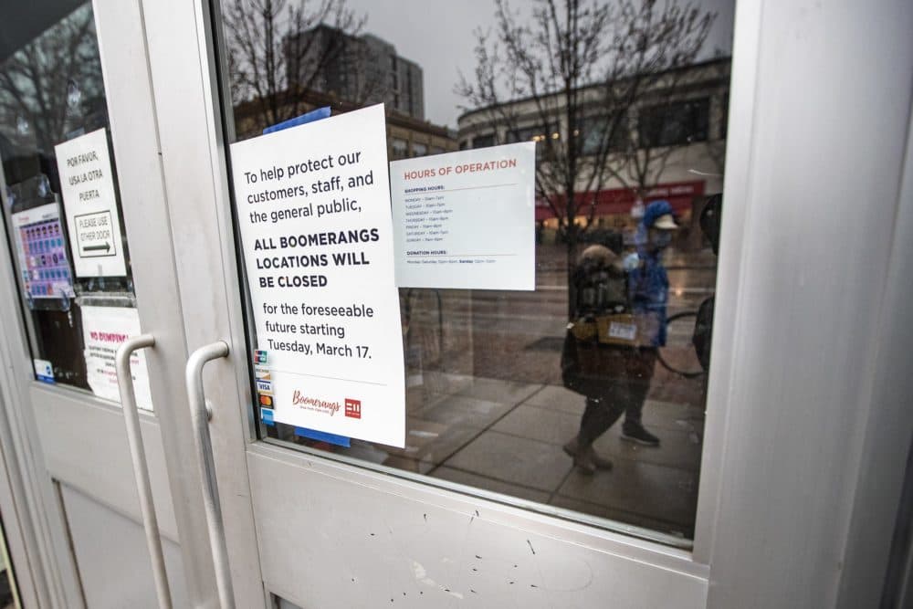 La tienda de segunda mano Boomerang, como muchas pequeñas tiendas en Central Square, cerró antes del mandato del gobernador Baker. (Jesse Costa/WBUR)