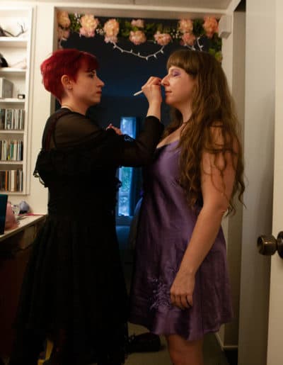 Laurie Penny does Pam Shaffer's makeup. (Courtesy)