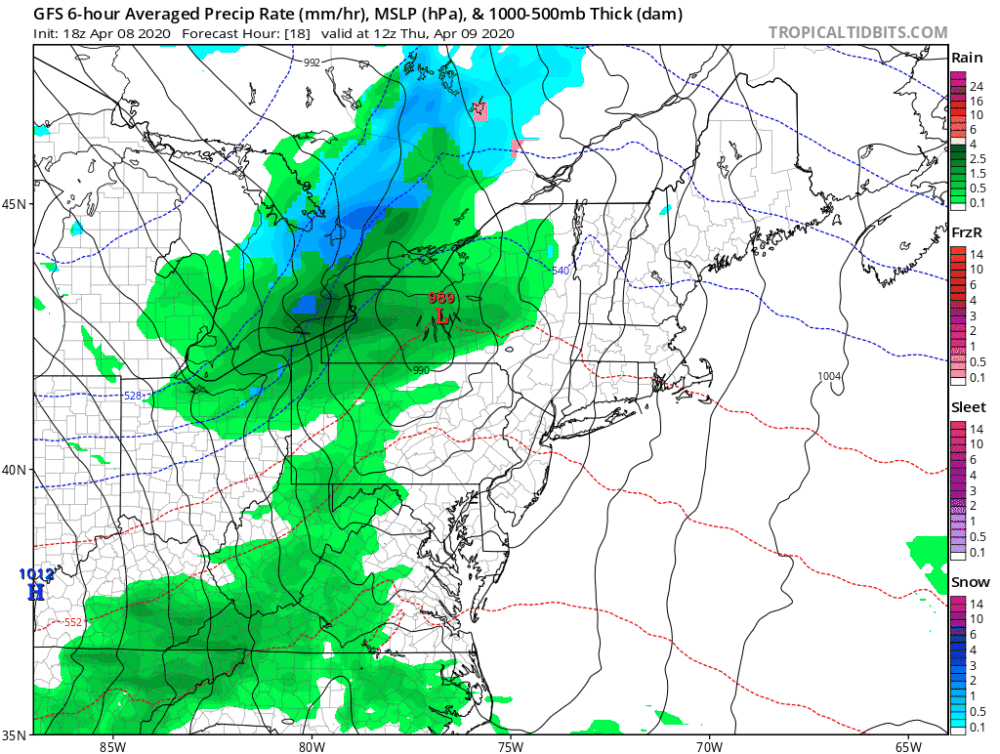 A strong line of storms will push through southern New England later Thursday. (Courtesy Tropical Tidbits)