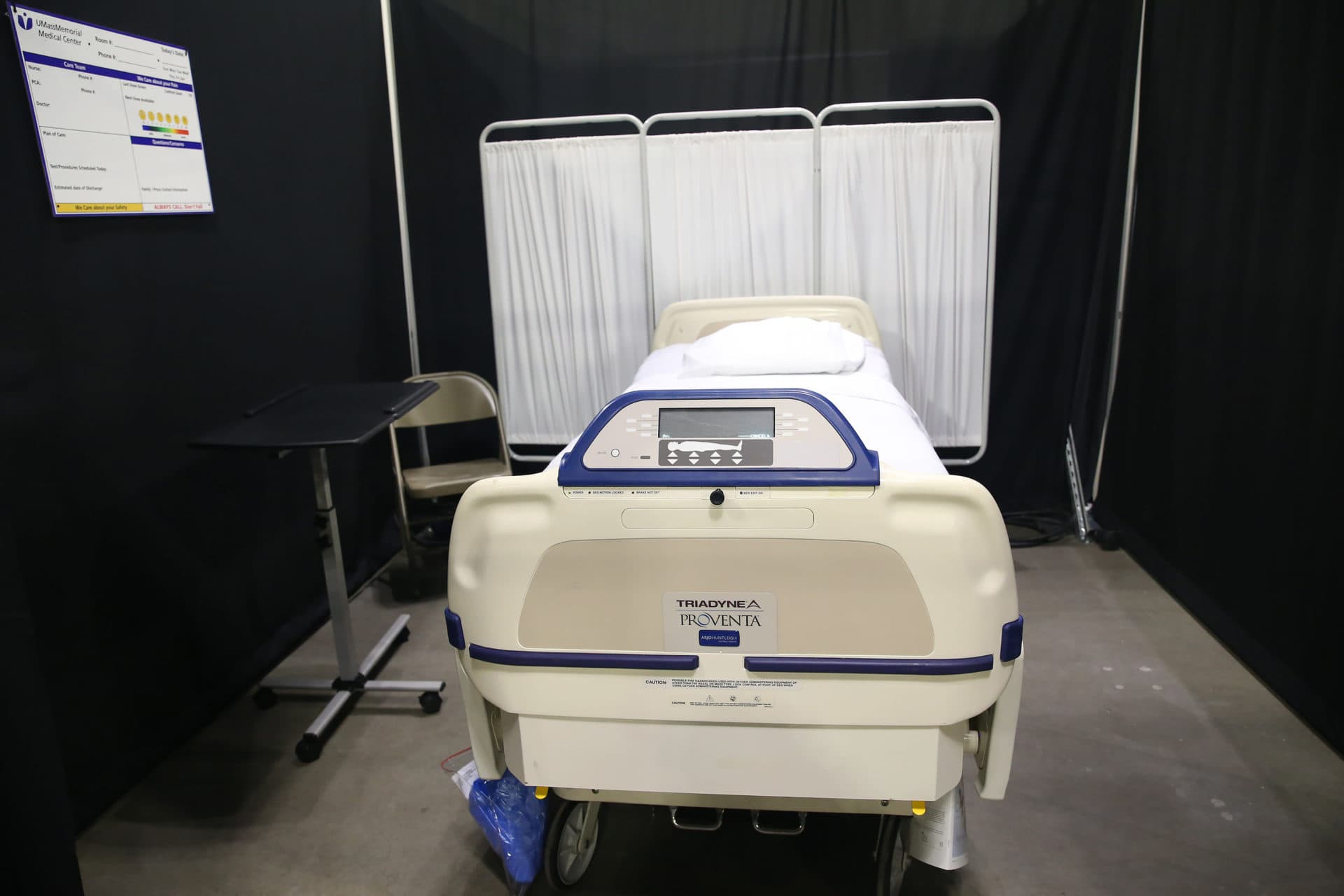 An inpatient room sits at the ready at the DCU Center. (Nancy Lane/MediaNews Group/Boston Herald)