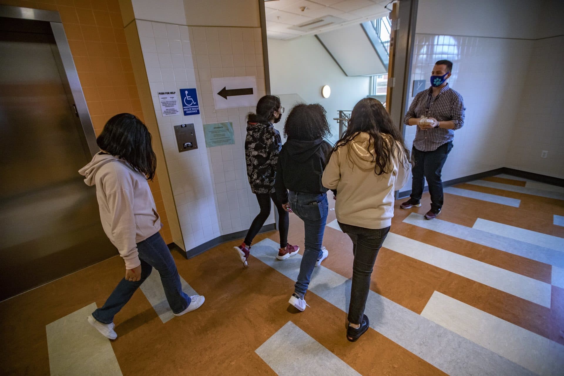 Sixth graders at the Clark Avenue Middle School head to lunch. (Jesse Costa/WBUR)