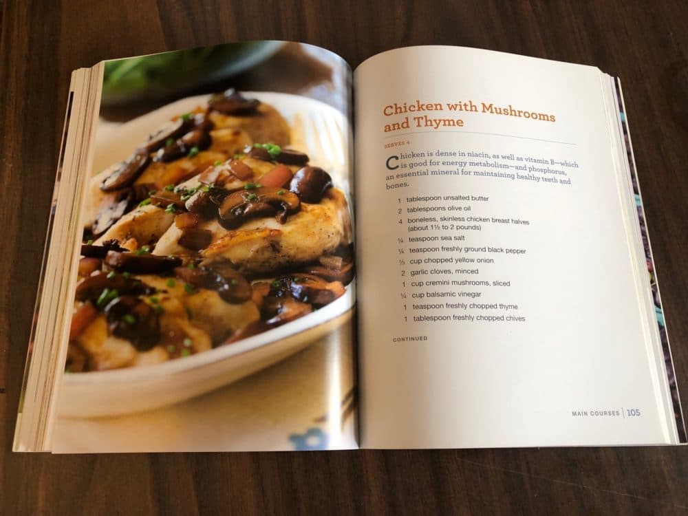 Chicken with mushrooms and thyme. (Courtesy "Eat Right For Your Sight" cookbook.)