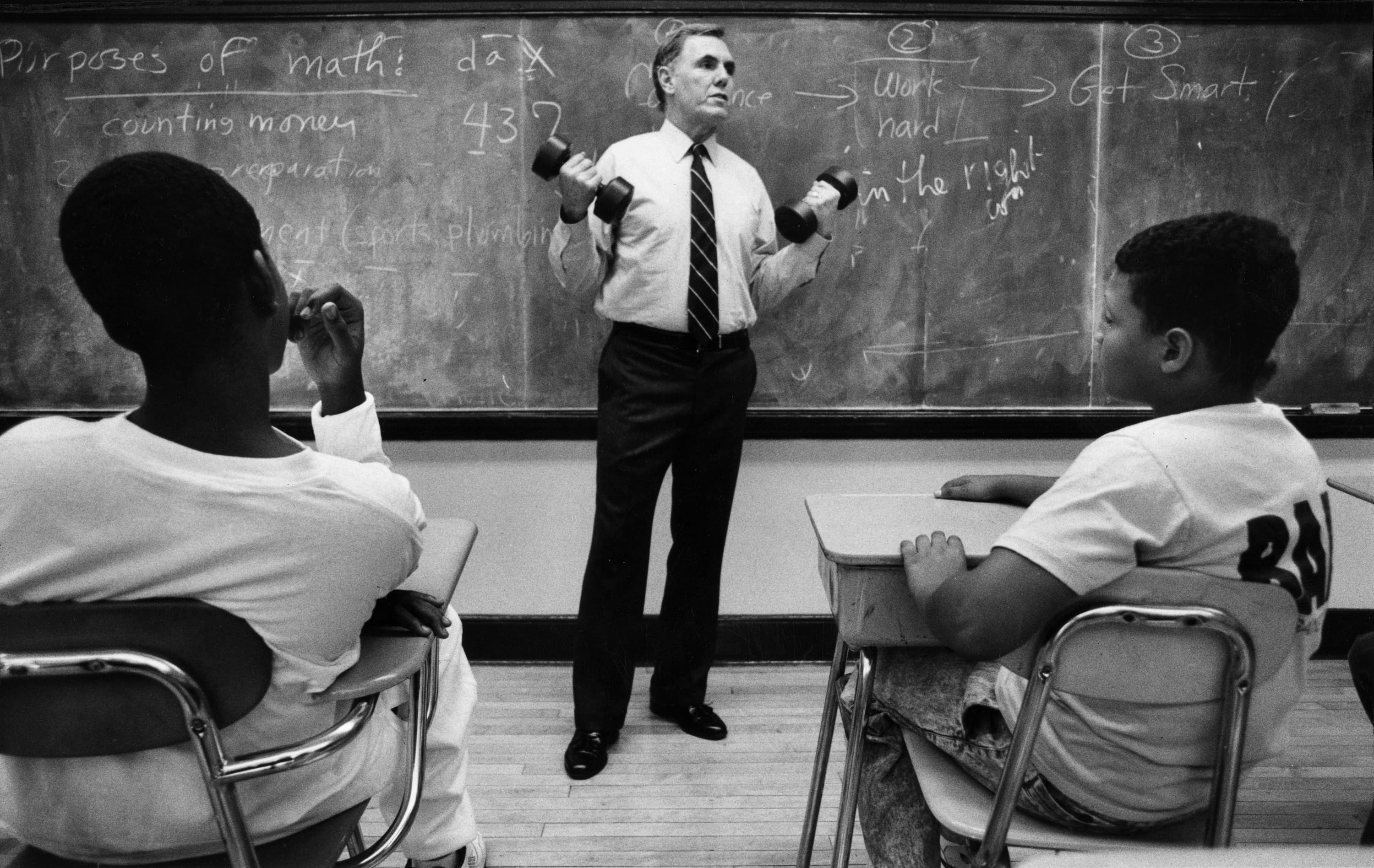 Boston Mayor Ray Flynn addresses an eighth-grade reading class at Thompson Middle School in Boston on Sep. 14, 1989. (Photo by Bill Greene/The Boston Globe via Getty Images)
